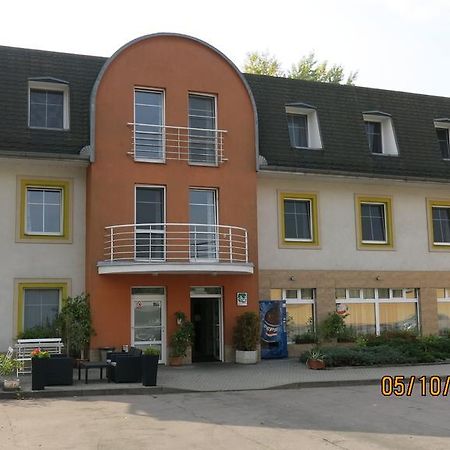 Hotel Ned Hockey Nymburk Exterior photo